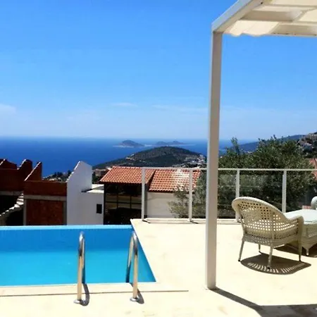 Imagine Renting This Luxury Villavilla Zeytouna