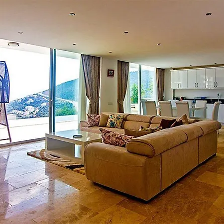 Imagine Renting This Luxury Villavilla Zeytouna