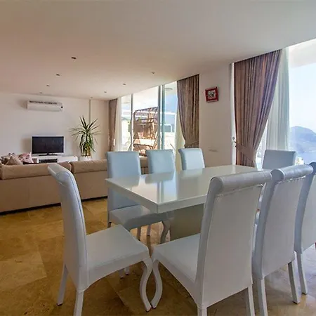 Imagine Renting This Luxury Villavilla Zeytouna Villa